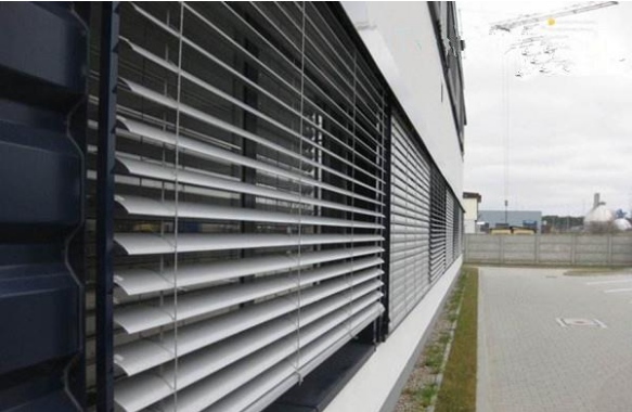 手動(dòng)百葉窗