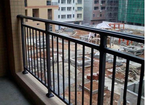 陽(yáng)臺(tái)護(hù)欄